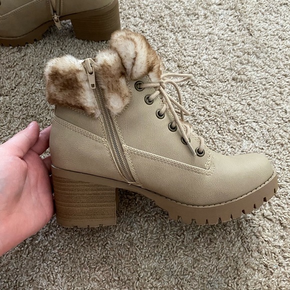 cozy bootie - Picture 3 of 5